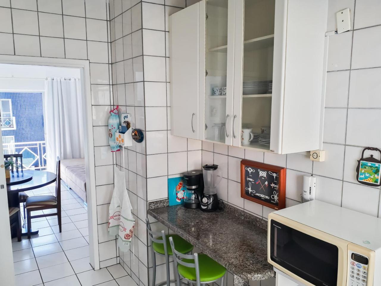 Apto a 70 metros da praia, Piscina, 02 Ar Condicionados, Vaga de Garagem Florianopolis Exterior foto