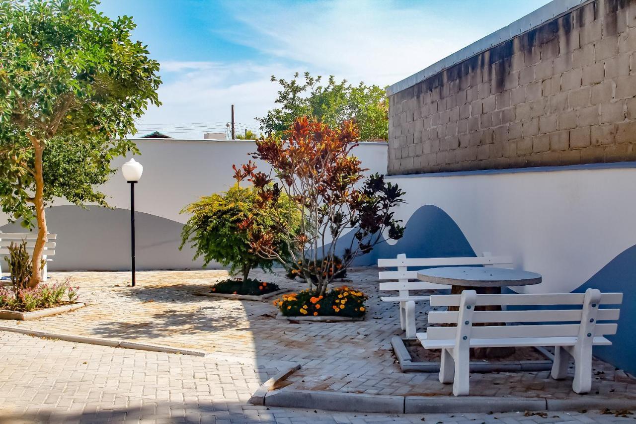 Apto a 70 metros da praia, Piscina, 02 Ar Condicionados, Vaga de Garagem Florianopolis Exterior foto
