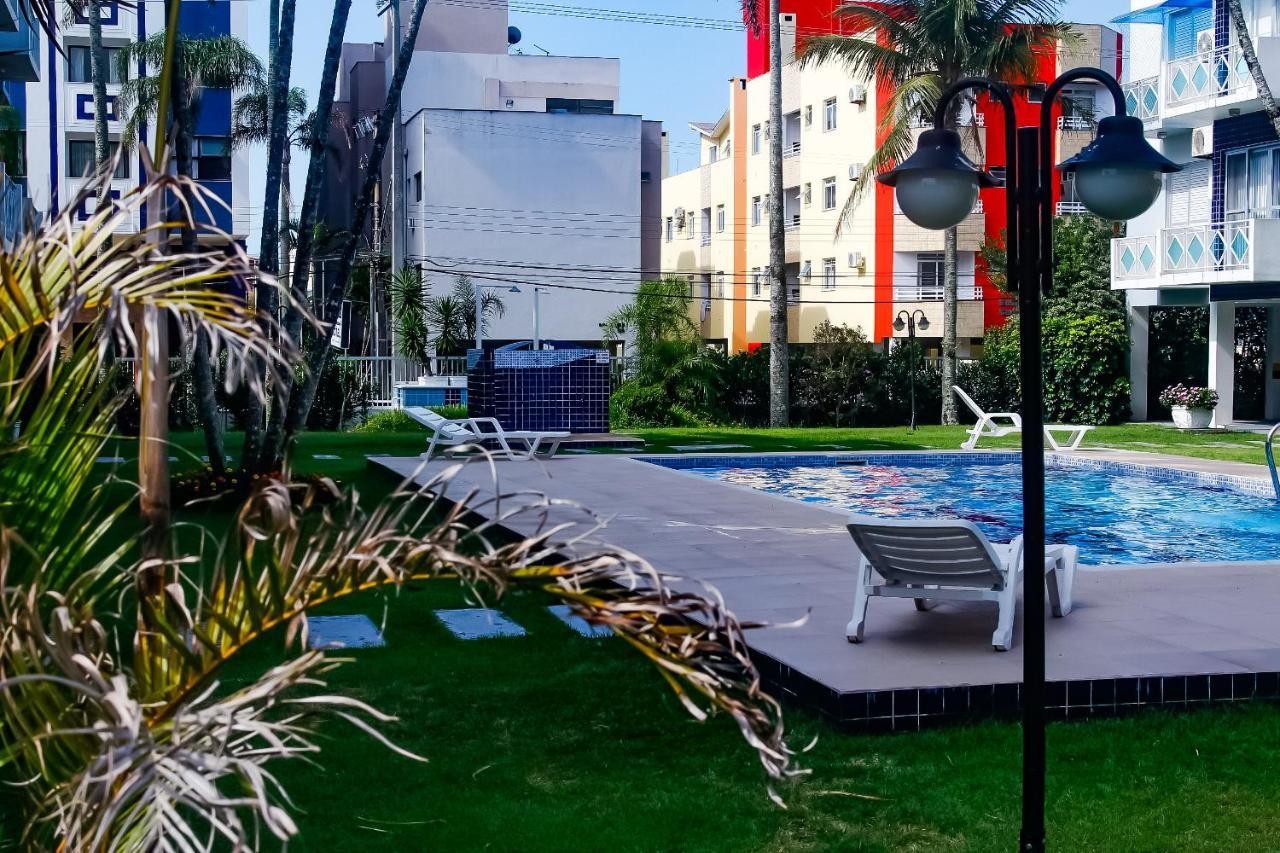 Apto a 70 metros da praia, Piscina, 02 Ar Condicionados, Vaga de Garagem Florianopolis Exterior foto